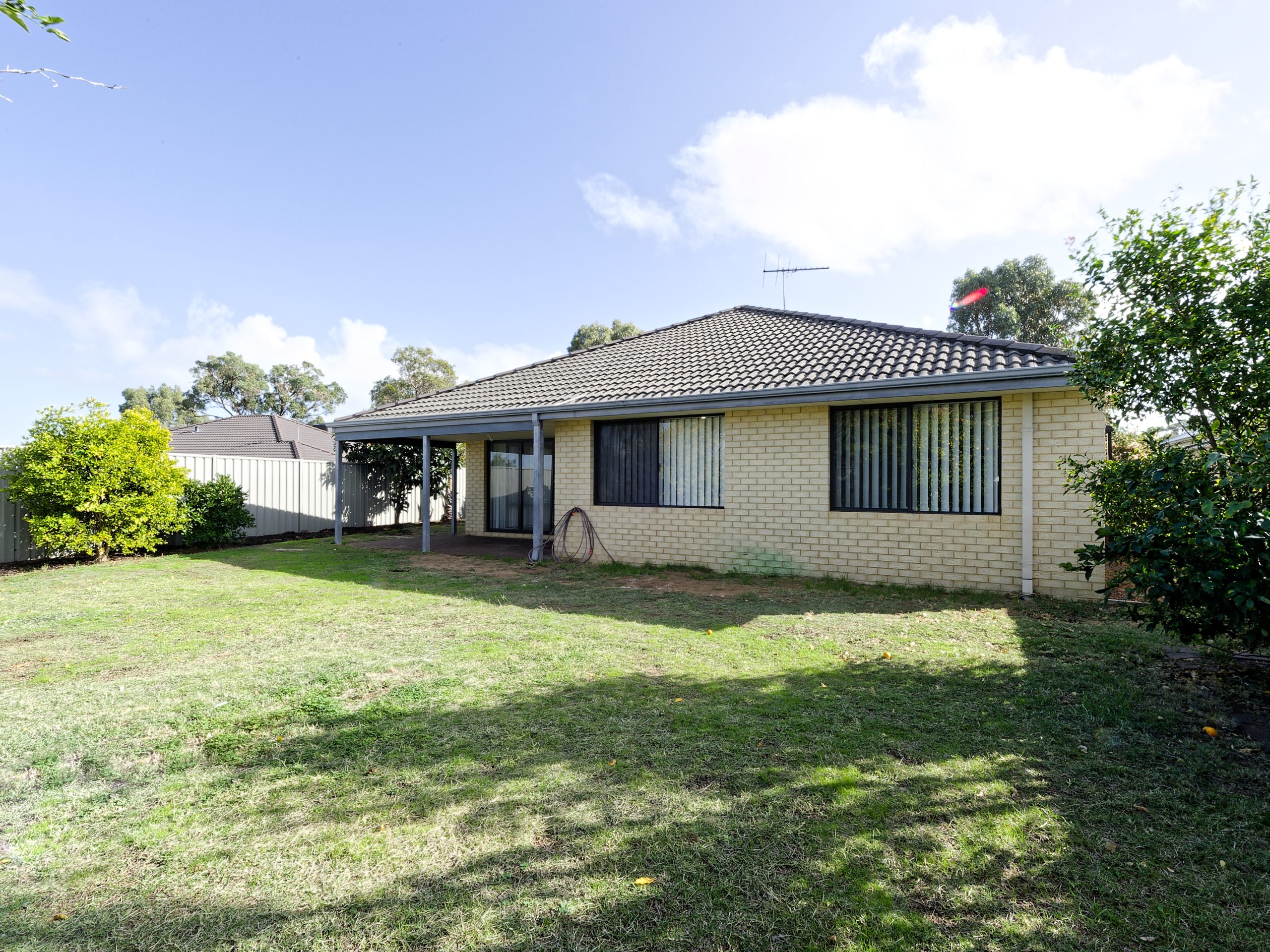 34 Beauchamp Loop, WELLARD, WA 6170 AUS
