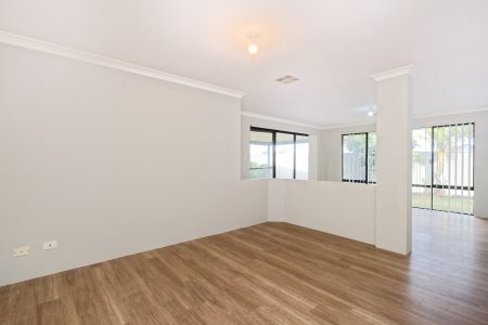 34 Beauchamp Loop, WELLARD, WA 6170 AUS