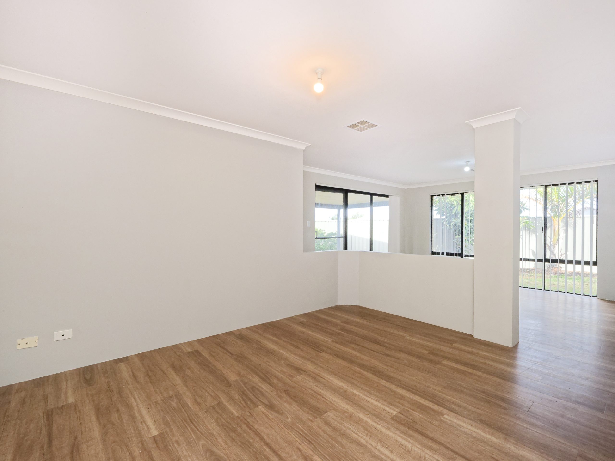 34 Beauchamp Loop, WELLARD, WA 6170 AUS