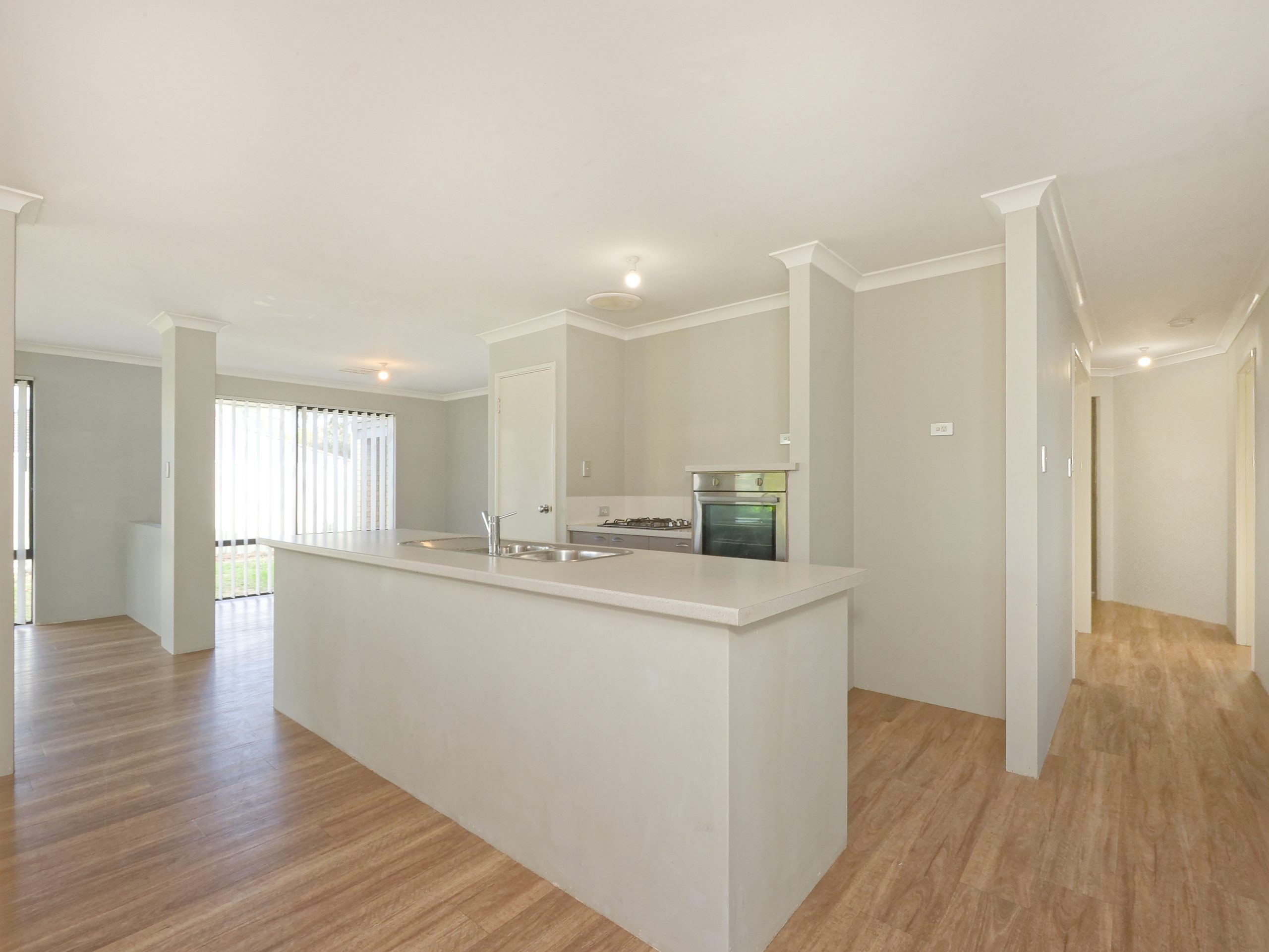 34 Beauchamp Loop, WELLARD, WA 6170 AUS