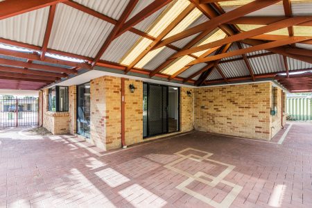 16 Colchester Avenue, ORELIA, WA 6167 AUS