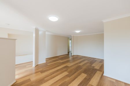 16 Colchester Avenue, ORELIA, WA 6167 AUS