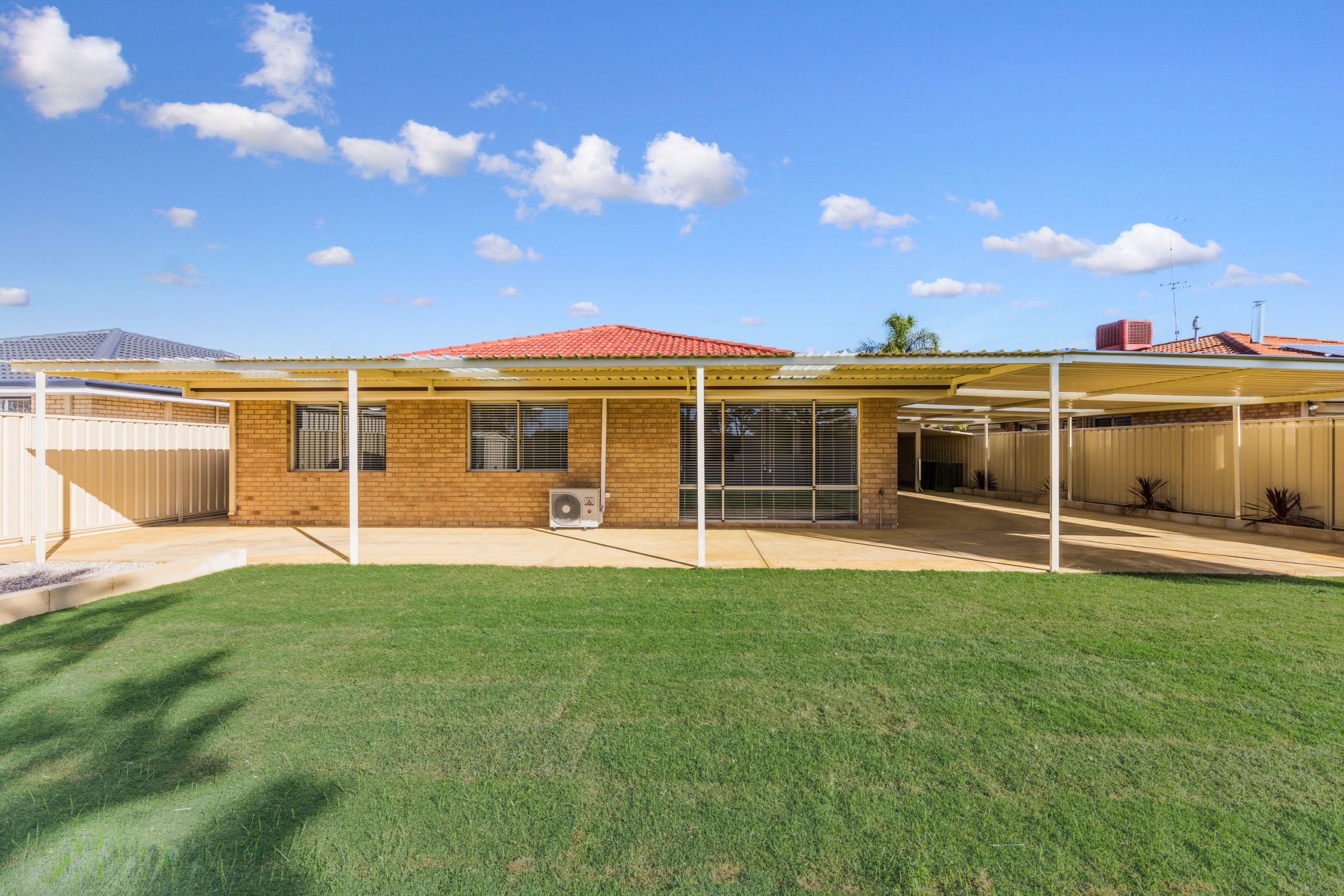 17 Silvertop Circle, WARNBRO, WA 6169 AUS