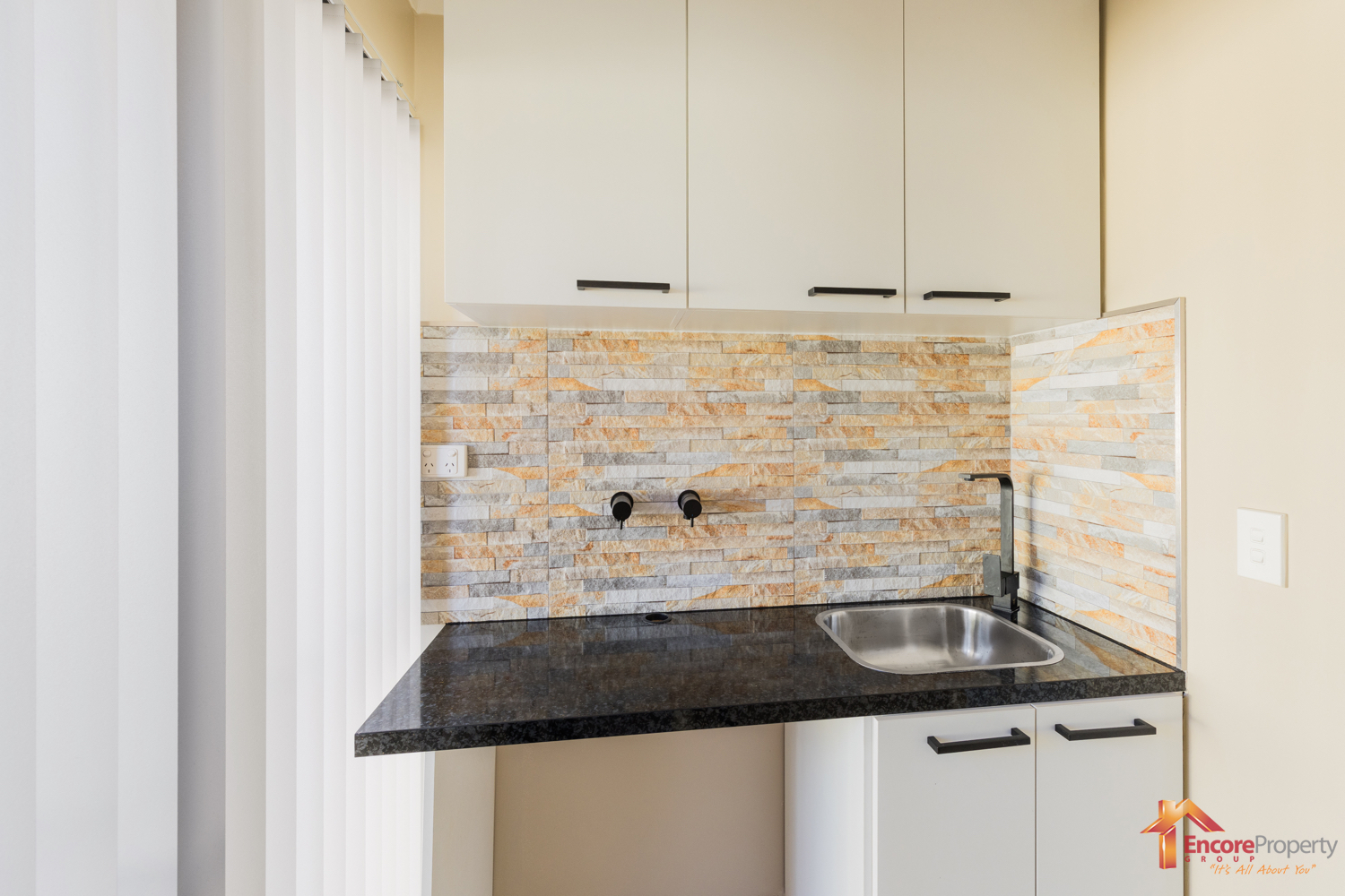 69 La Spezia Drive, SECRET HARBOUR, WA 6173 AUS