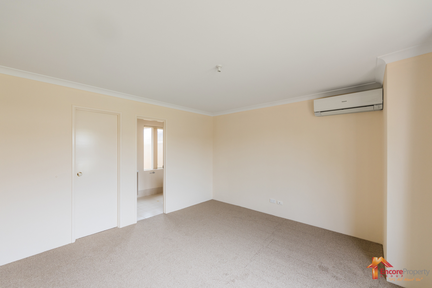 11 Bampton Road, ORELIA, WA 6167 AUS