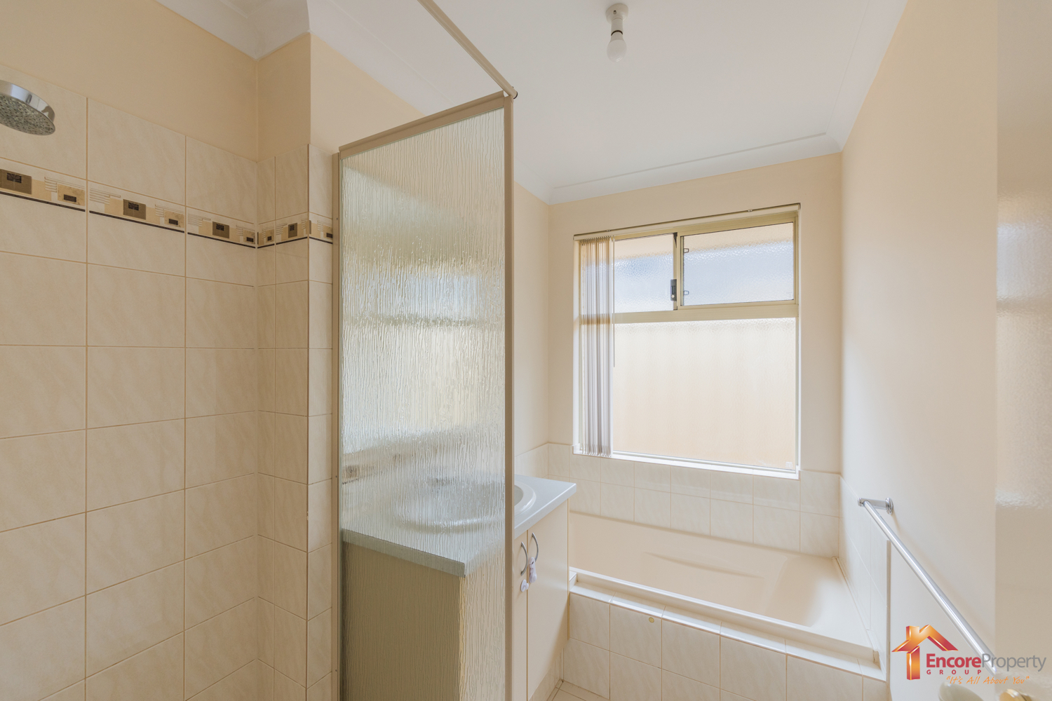 11 Bampton Road, ORELIA, WA 6167 AUS
