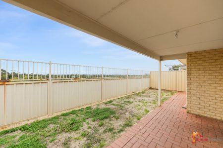 11 Bampton Road, ORELIA, WA 6167 AUS