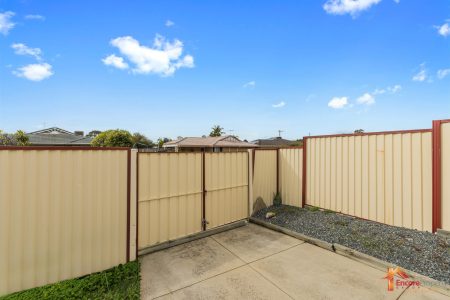 5 Mackay Place, COOLOONGUP, WA 6168 AUS