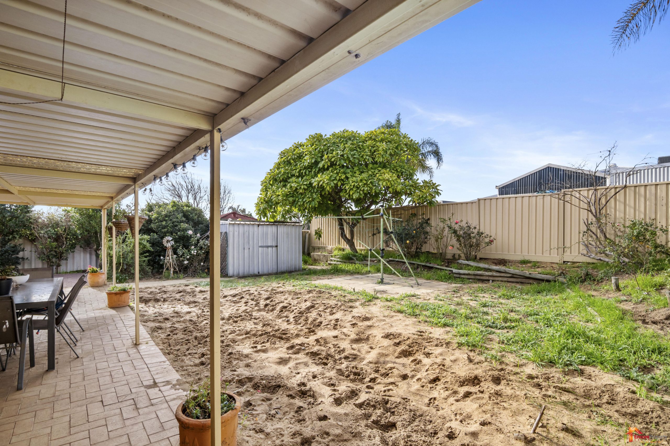 28 Bilya Gardens, LEDA, WA 6170 AUS