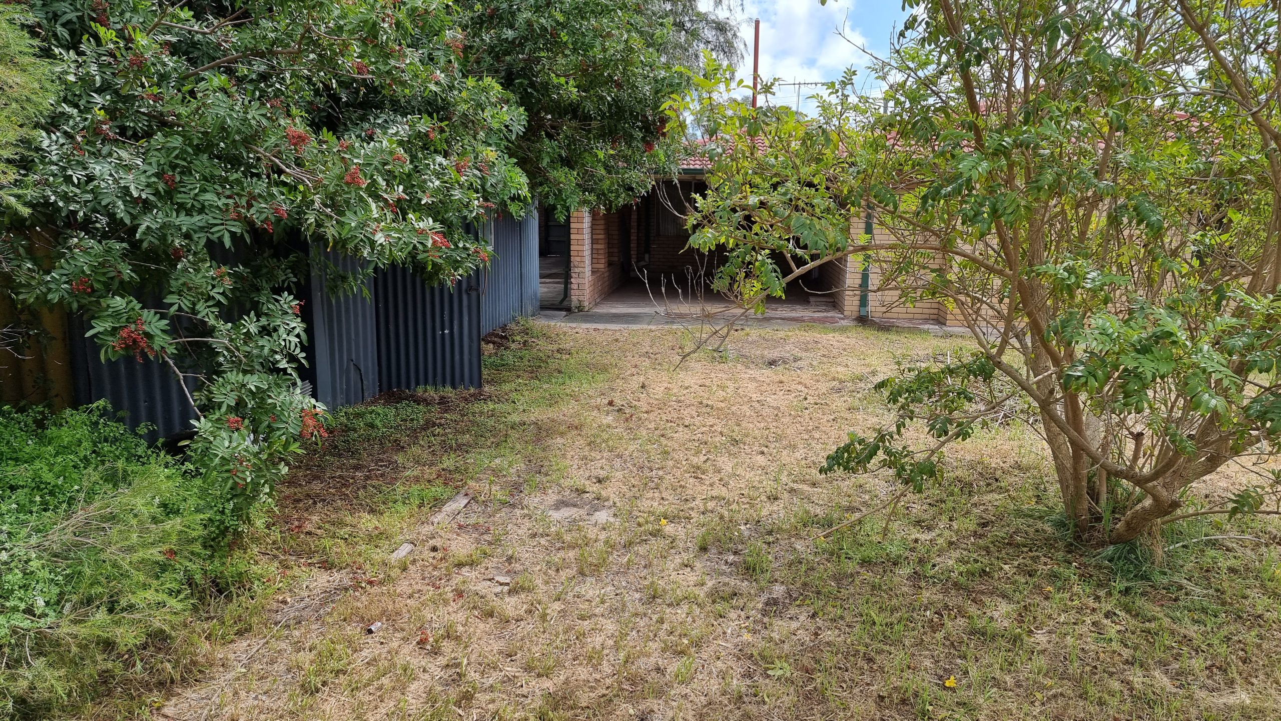 126 Sulphur Road, PARMELIA, WA 6167 AUS