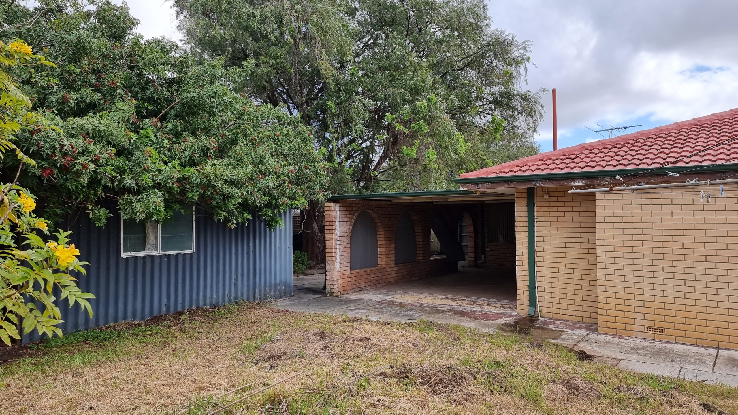 126 Sulphur Road, PARMELIA, WA 6167 AUS