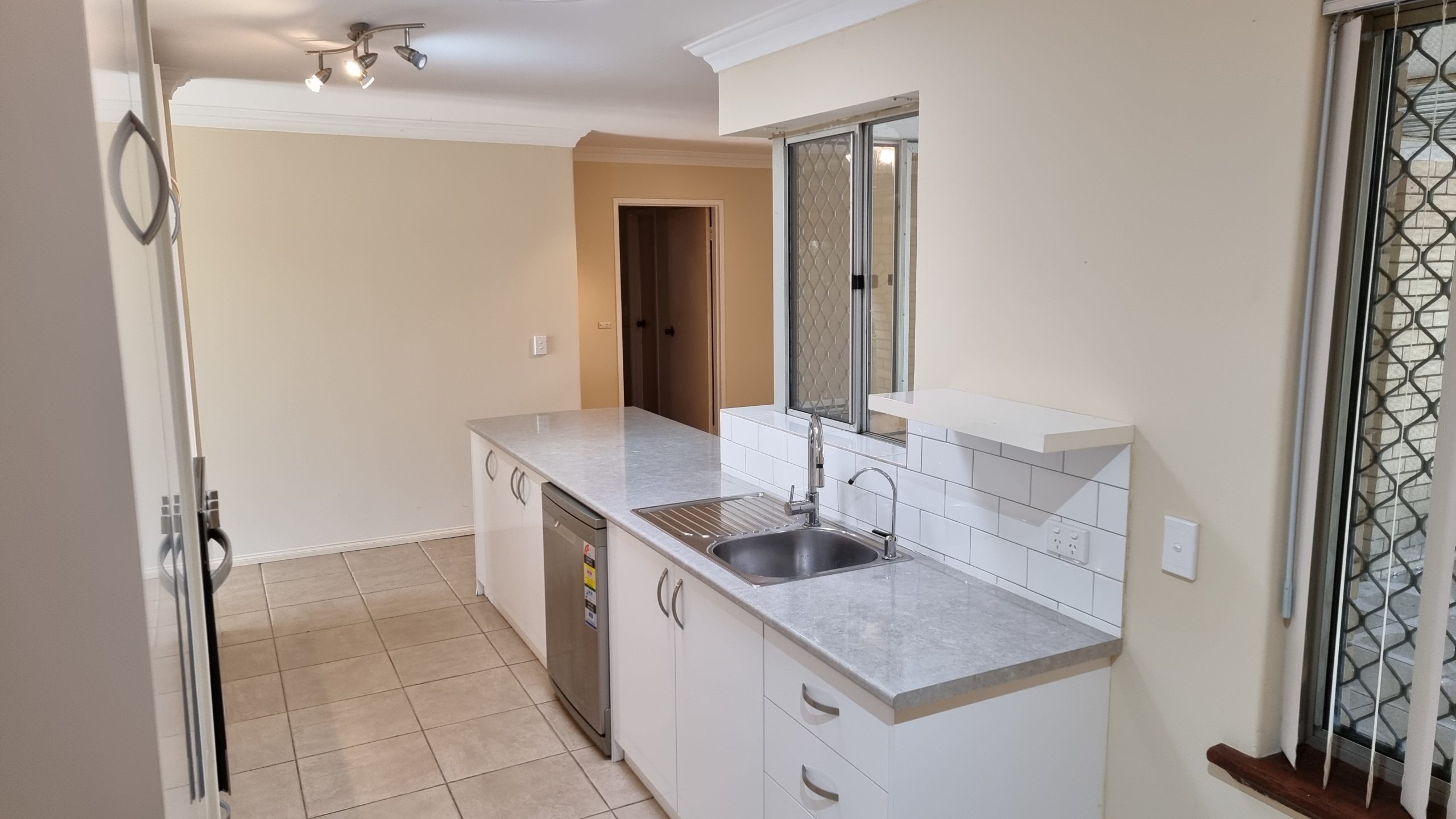 126 Sulphur Road, PARMELIA, WA 6167 AUS