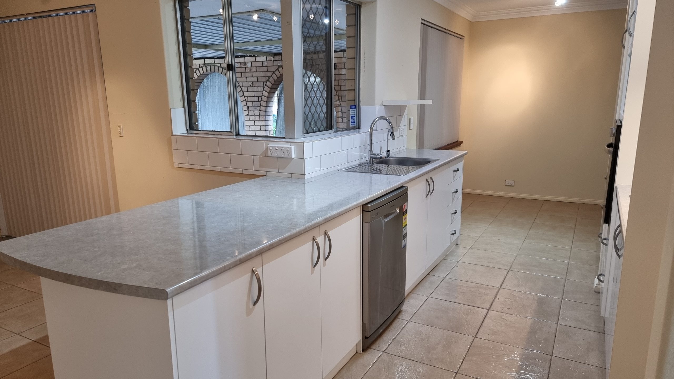 126 Sulphur Road, PARMELIA, WA 6167 AUS