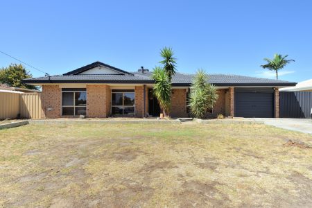 128 Alcock Street, MADDINGTON, WA 6109 AUS