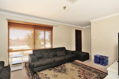 128 Alcock Street, MADDINGTON, WA 6109 AUS
