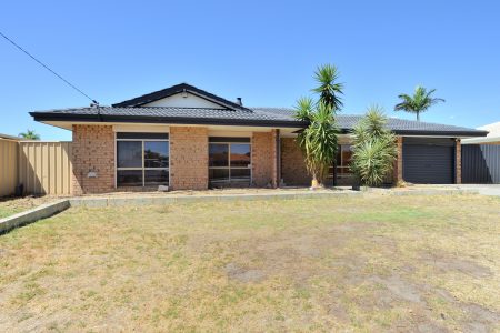 128 Alcock Street, MADDINGTON, WA 6109 AUS