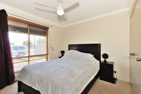 128 Alcock Street, MADDINGTON, WA 6109 AUS