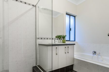 31 Corbridge Avenue, WELLARD, WA 6170 AUS