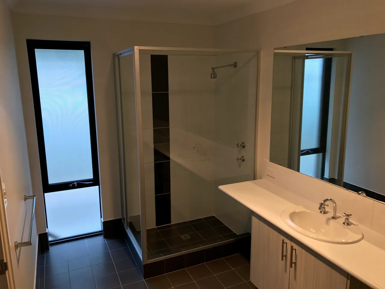 2 Lastovo Lane, SECRET HARBOUR, WA 6173 AUS