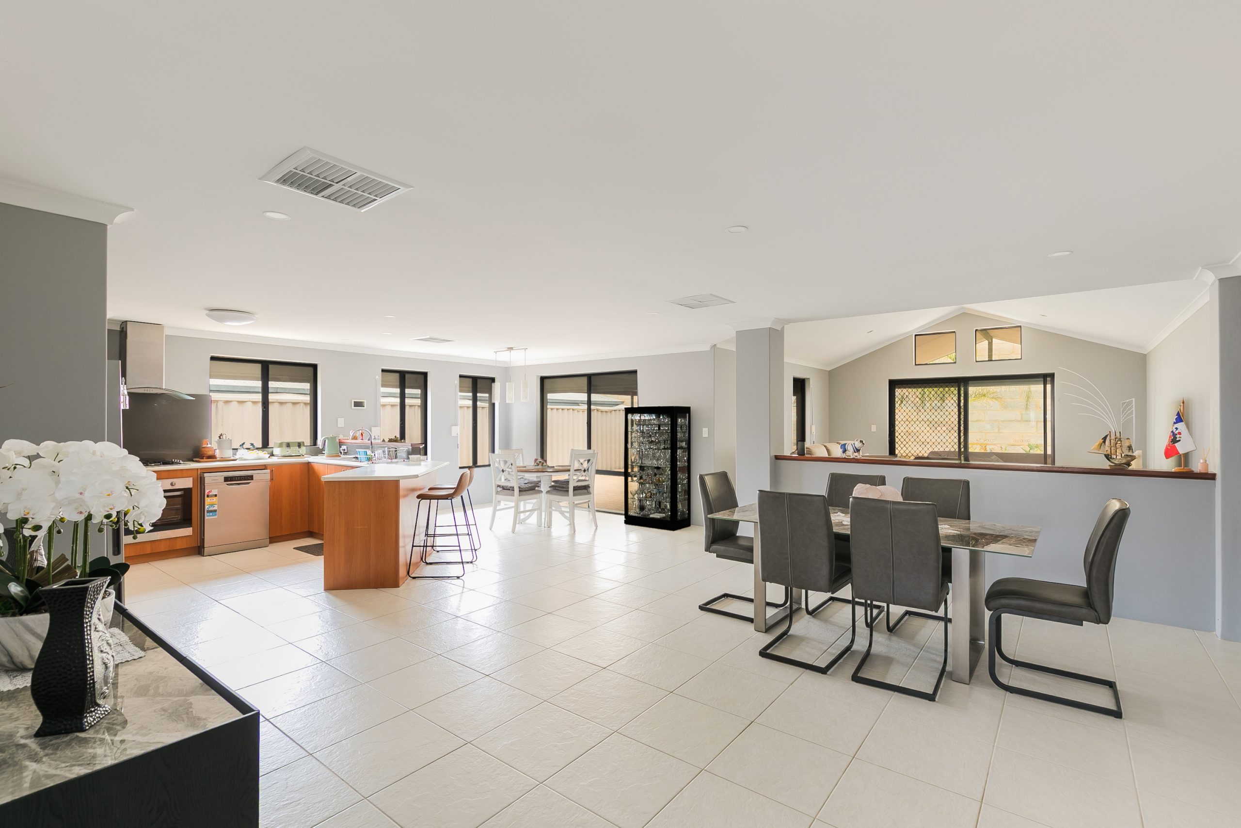 9 Dunster Way, ORELIA, WA 6167 AUS