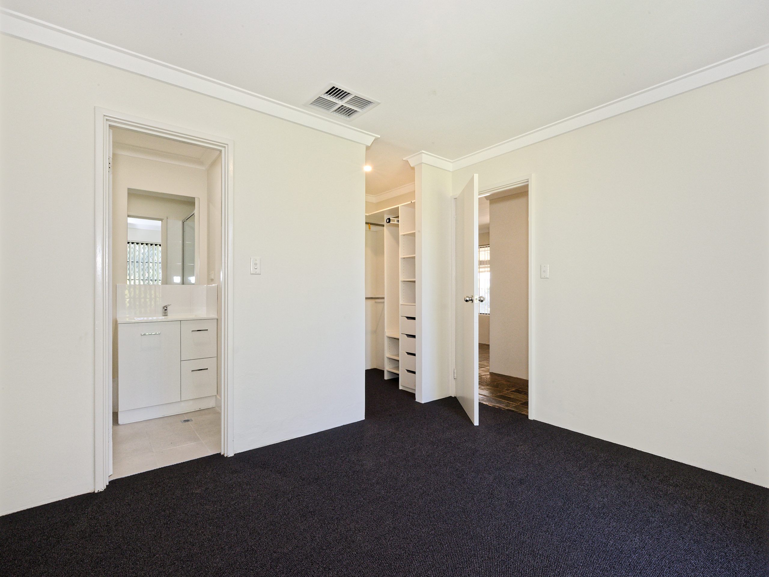 43 Parmelia Avenue, PARMELIA, WA 6167 AUS
