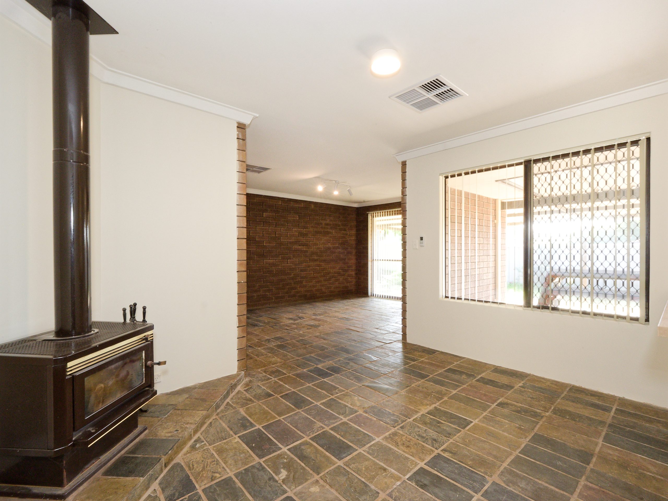 43 Parmelia Avenue, PARMELIA, WA 6167 AUS