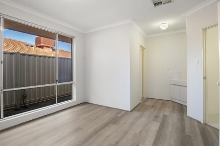 135A Reynolds Road, MOUNT PLEASANT, WA 6153 AUS
