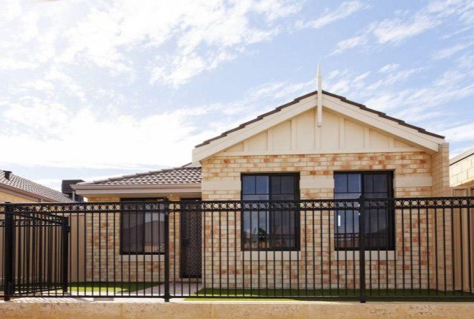 18 Darton Loop, BERTRAM, WA 6167 AUS