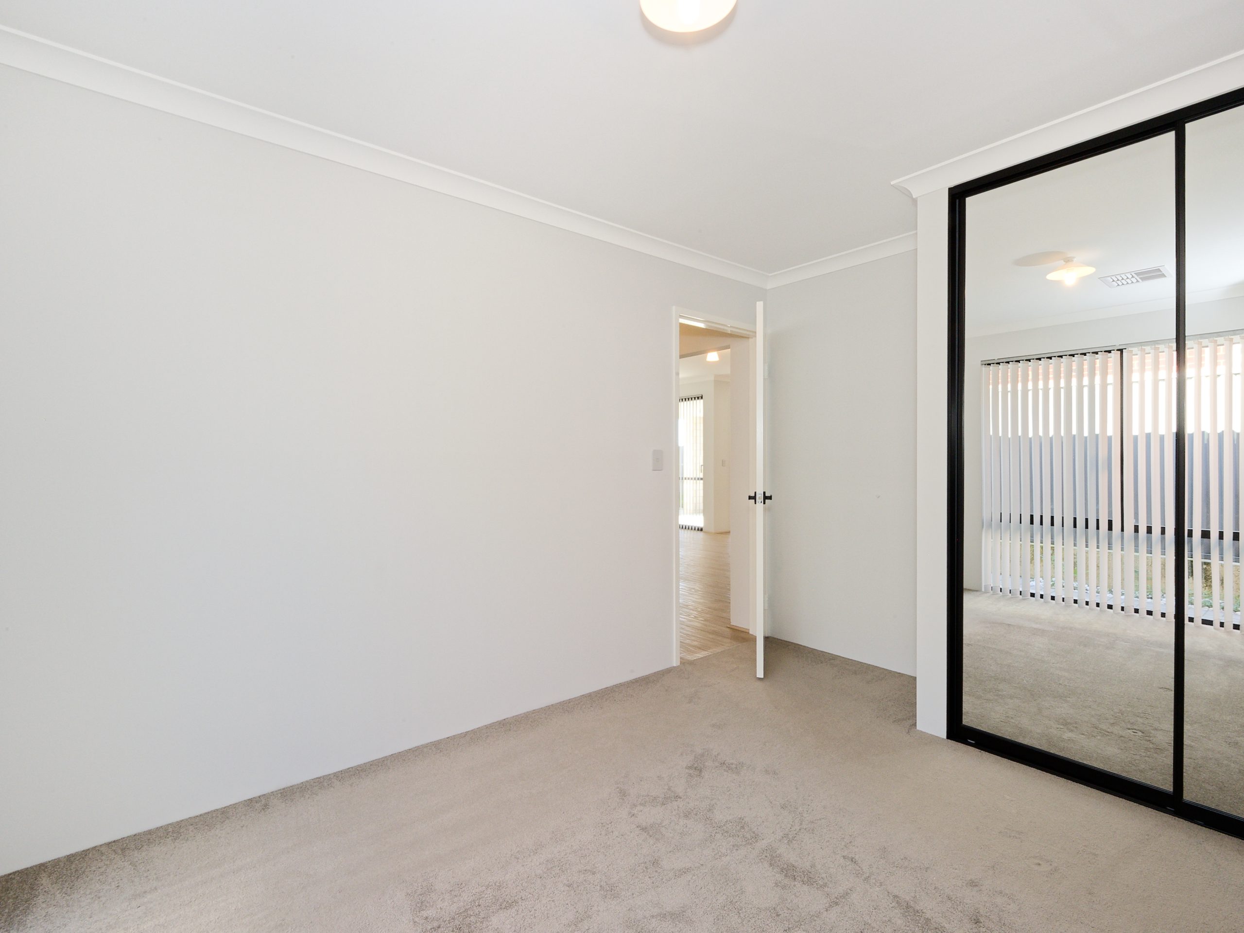 5 Bluegrass Street, TREEBY, WA 6164 AUS