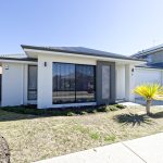 5 Bluegrass Street, TREEBY, WA 6164 AUS