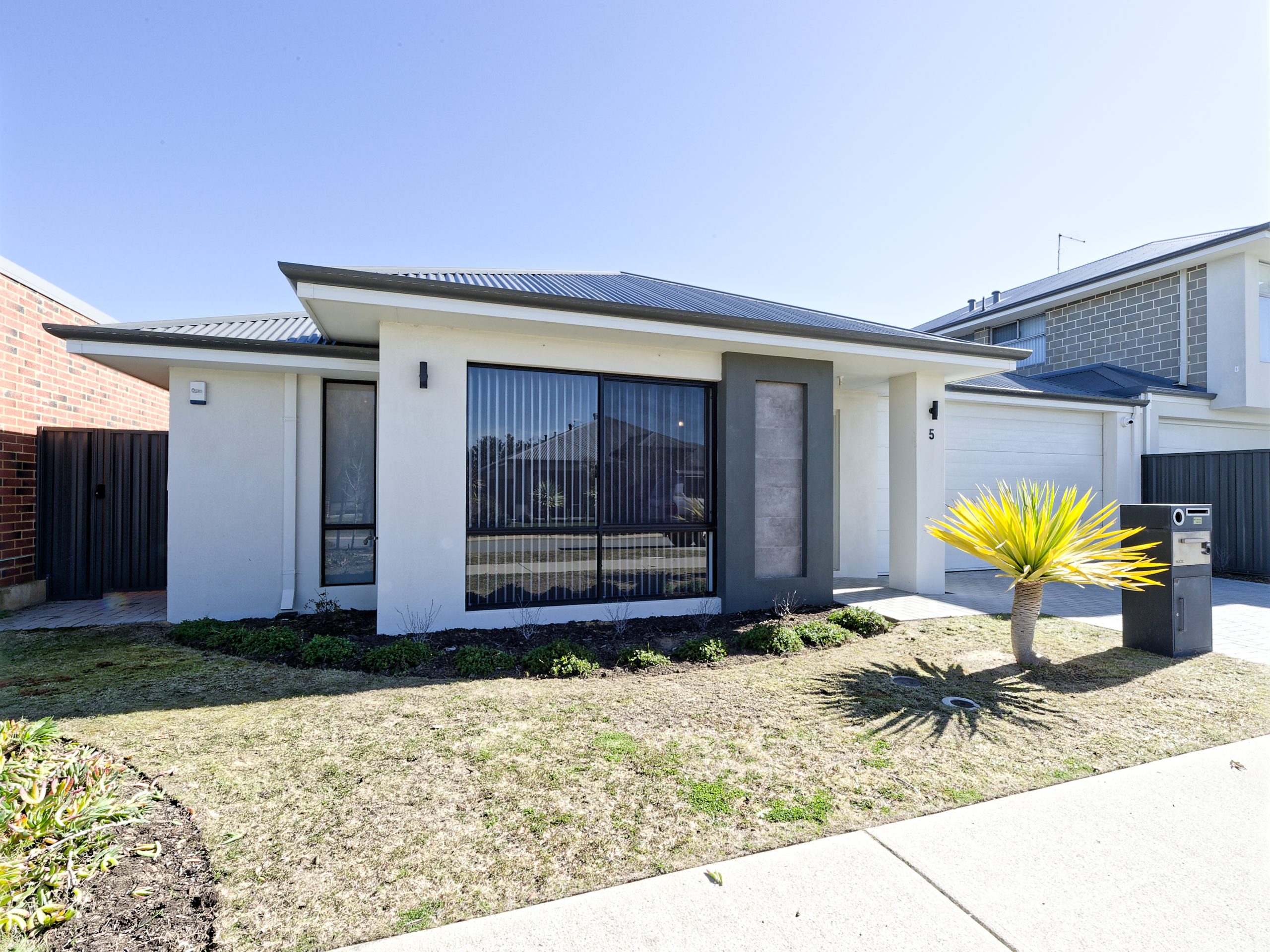 5 Bluegrass Street, TREEBY, WA 6164 AUS