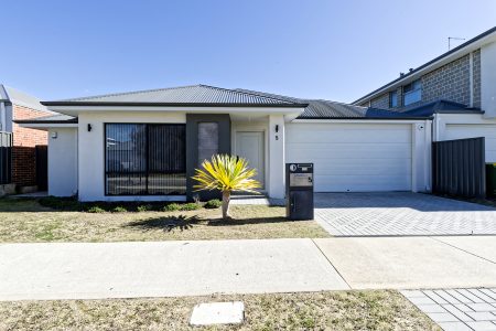5 Bluegrass Street, TREEBY, WA 6164 AUS