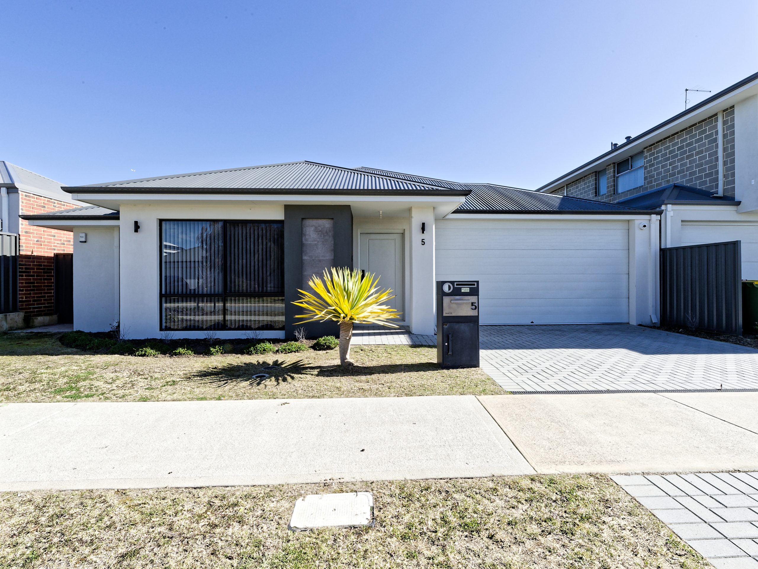 5 Bluegrass Street, TREEBY, WA 6164 AUS