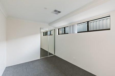 10 Sedano Crescent, WELLARD, WA 6170 AUS