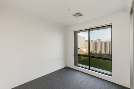 10 Sedano Crescent, WELLARD, WA 6170 AUS