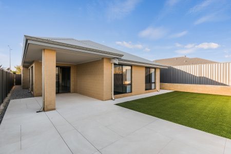 10 Sedano Crescent, WELLARD, WA 6170 AUS
