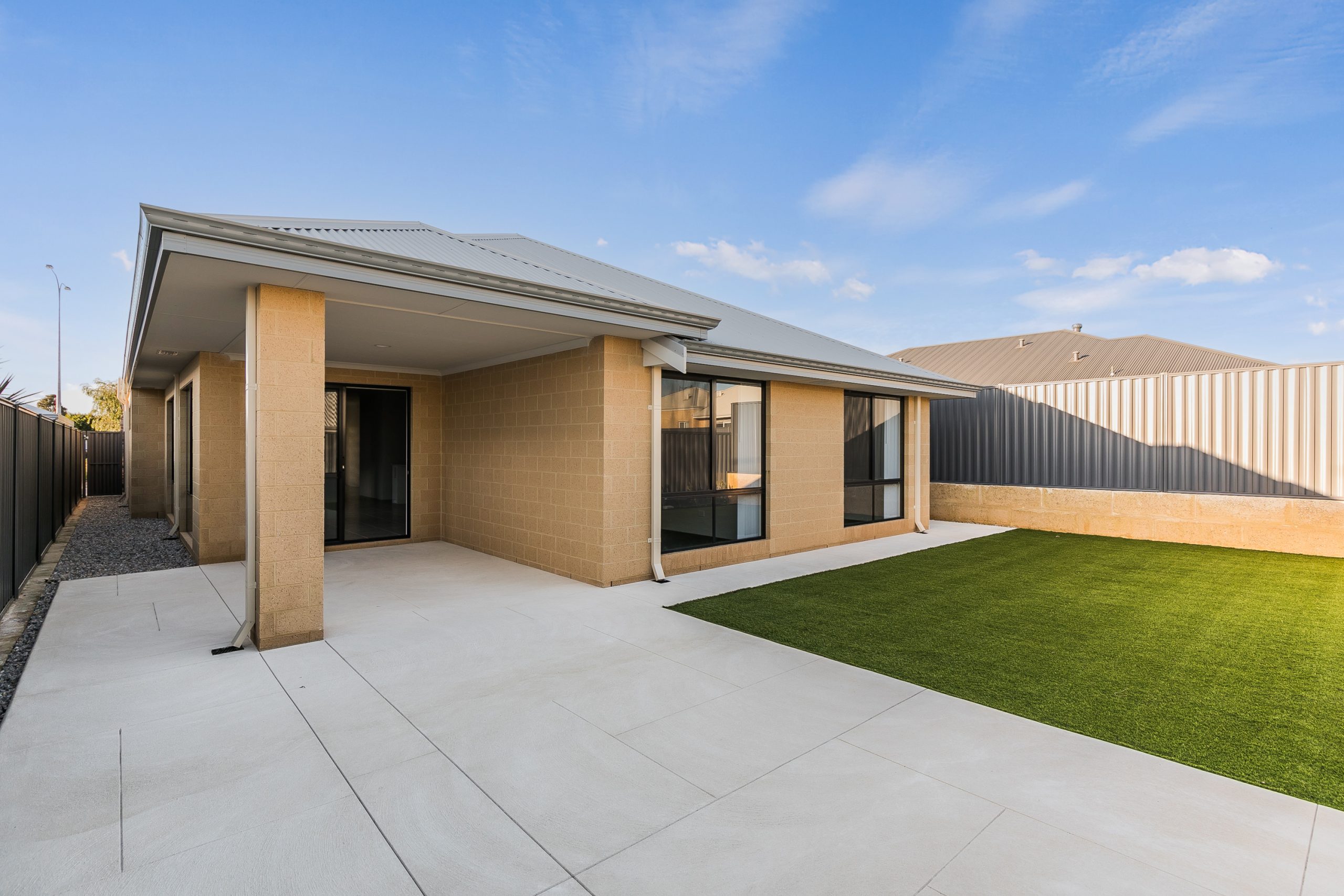 10 Sedano Crescent, WELLARD, WA 6170 AUS
