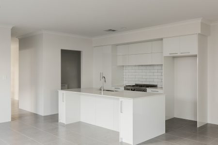 10 Sedano Crescent, WELLARD, WA 6170 AUS