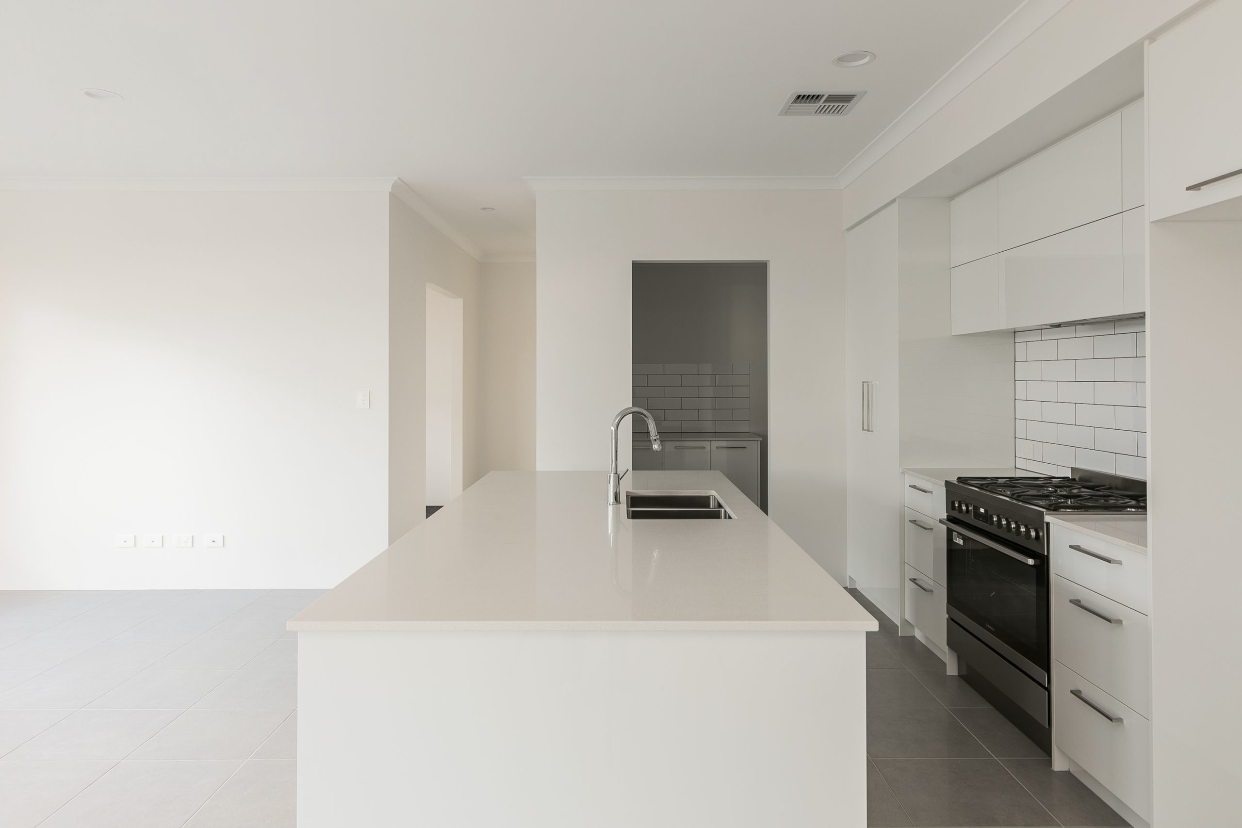 10 Sedano Crescent, WELLARD, WA 6170 AUS