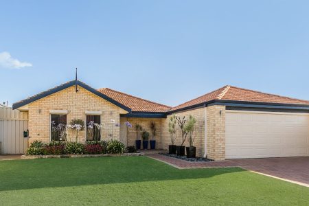 84 Cheltenham Loop, BERTRAM, WA 6167 AUS
