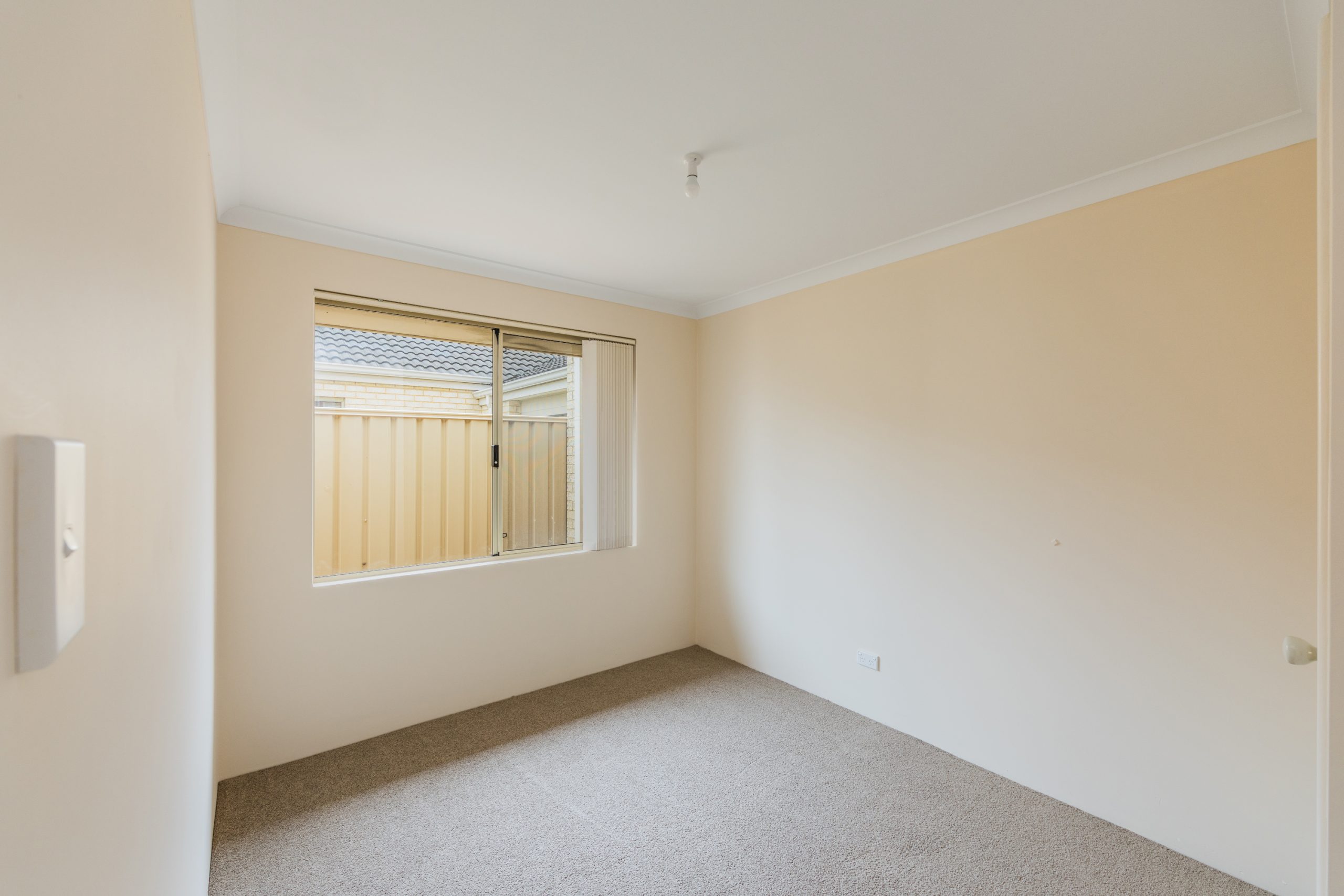 11 Bampton Road, ORELIA, WA 6167 AUS