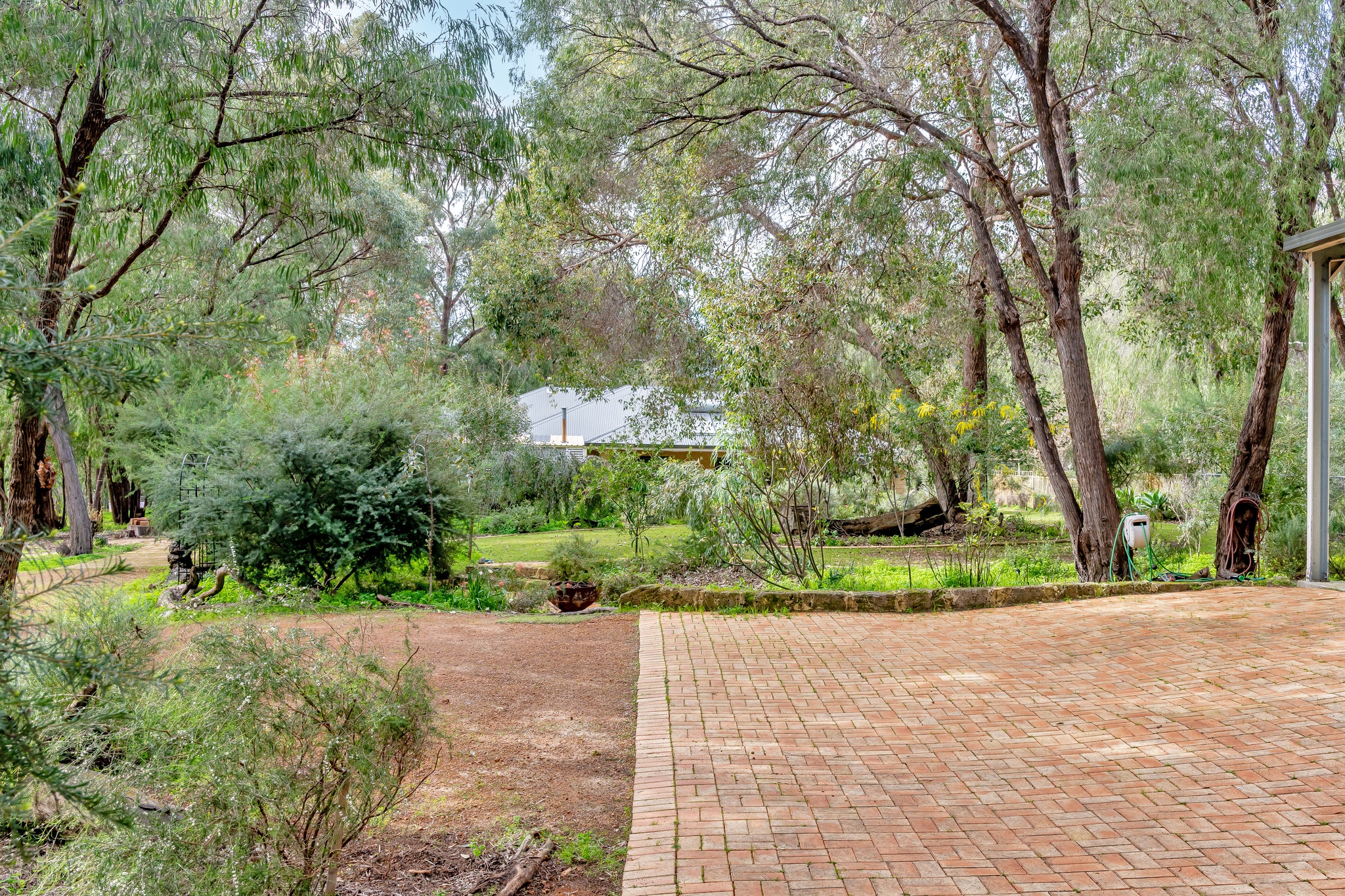 4 Crescent Drive, BOUVARD, WA 6211 AUS
