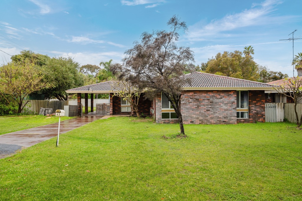 43 Thomson Street, MANDURAH, WA 6210 AUS