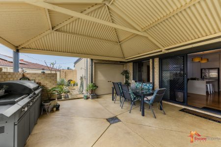 10 Rutherford Square, ORELIA, WA 6167 AUS