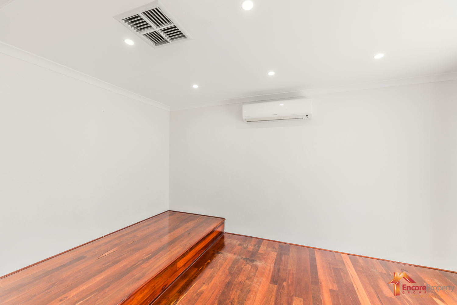 3 Povey Place, PARMELIA, WA 6167 AUS