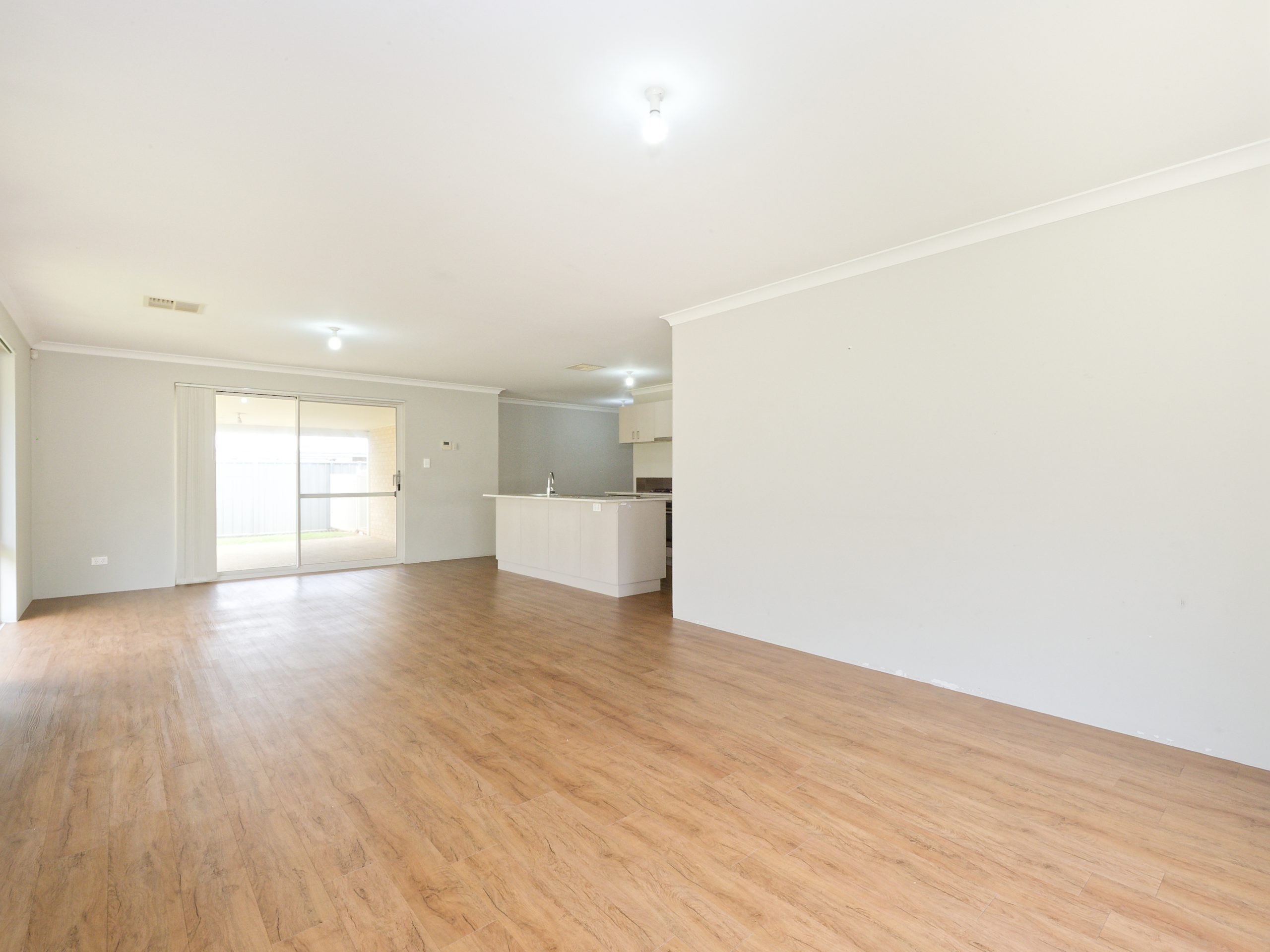 33 Corbridge Avenue, WELLARD, WA 6170 AUS