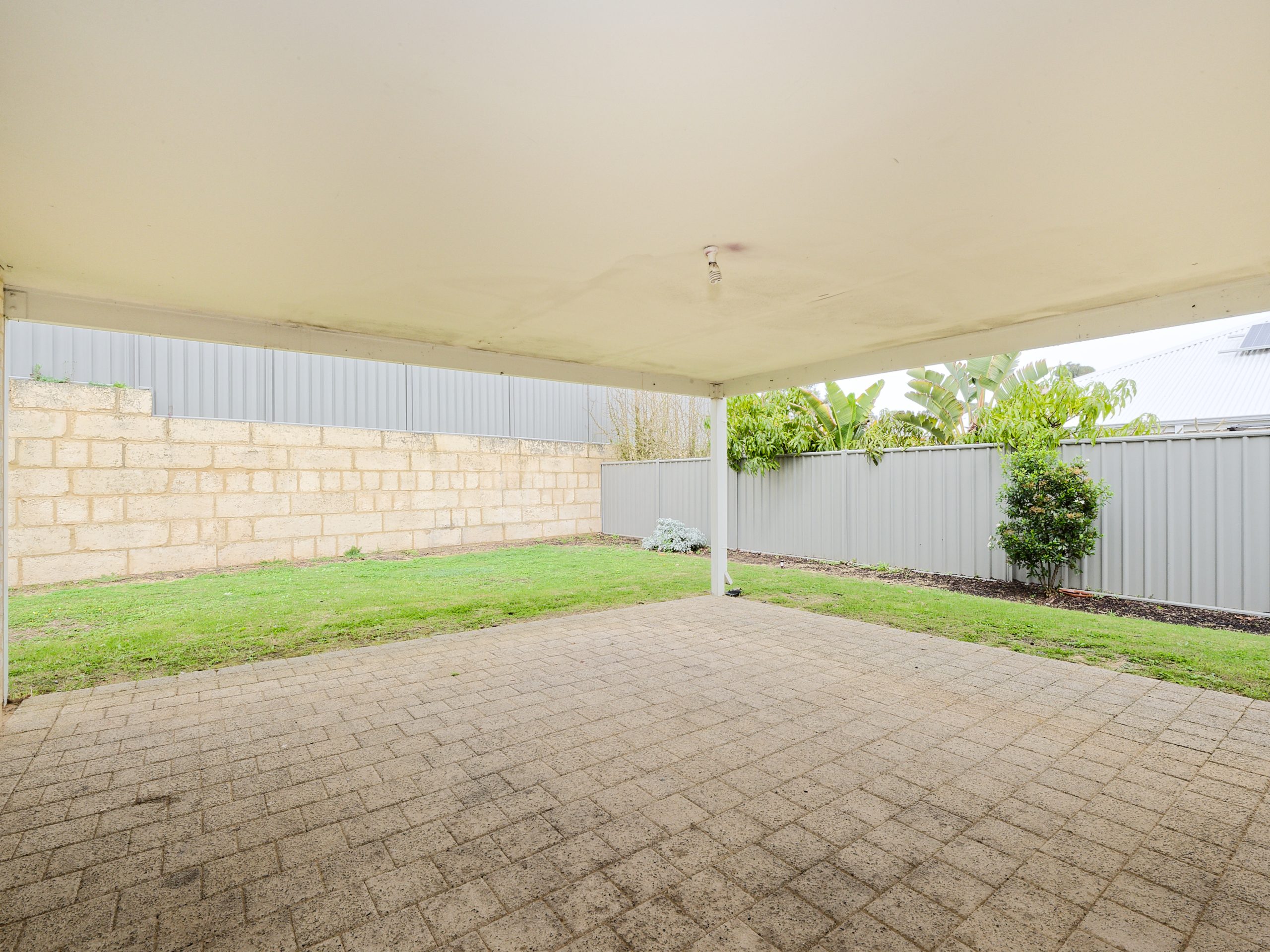 33 Corbridge Avenue, WELLARD, WA 6170 AUS