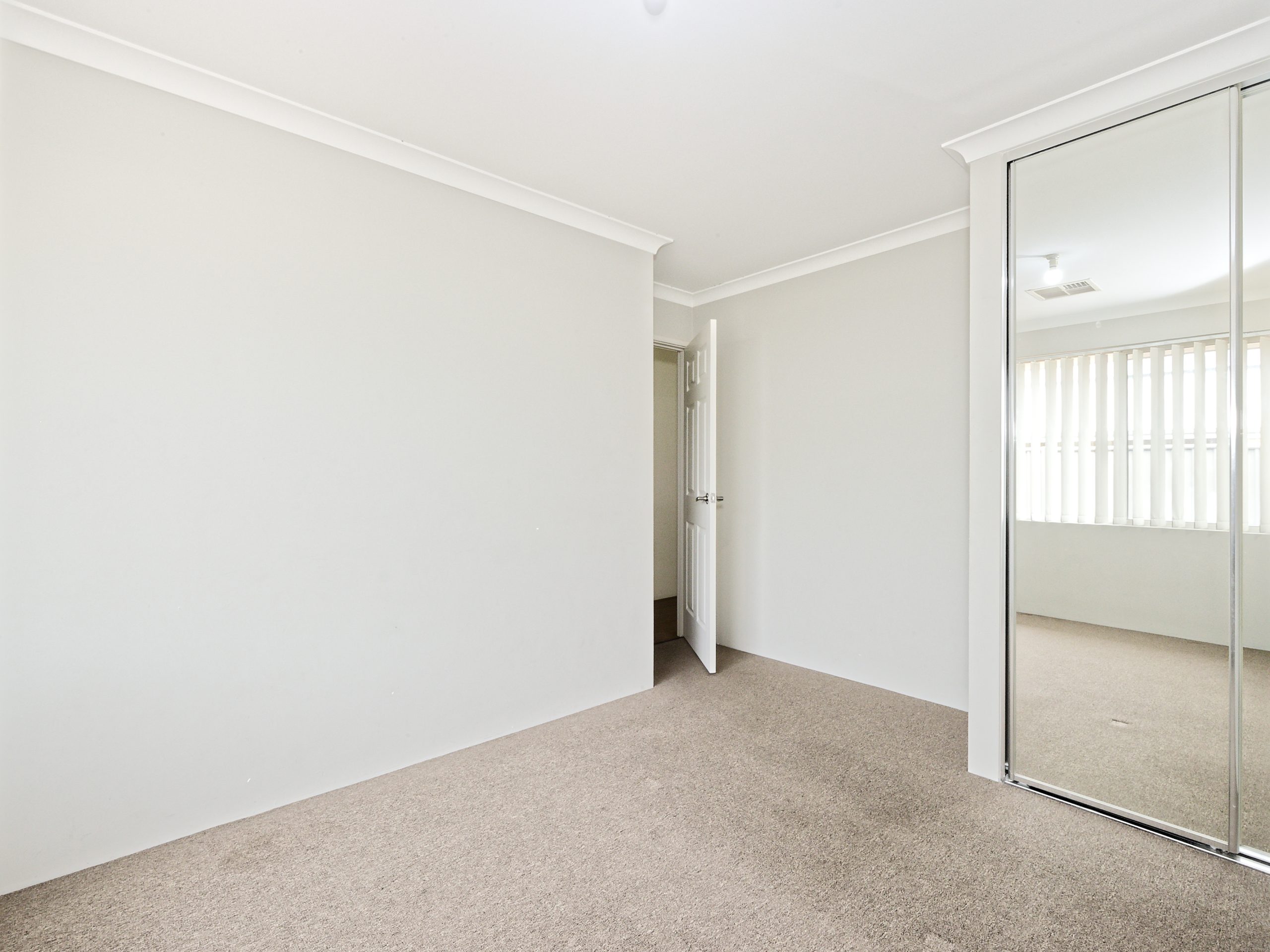 33 Corbridge Avenue, WELLARD, WA 6170 AUS