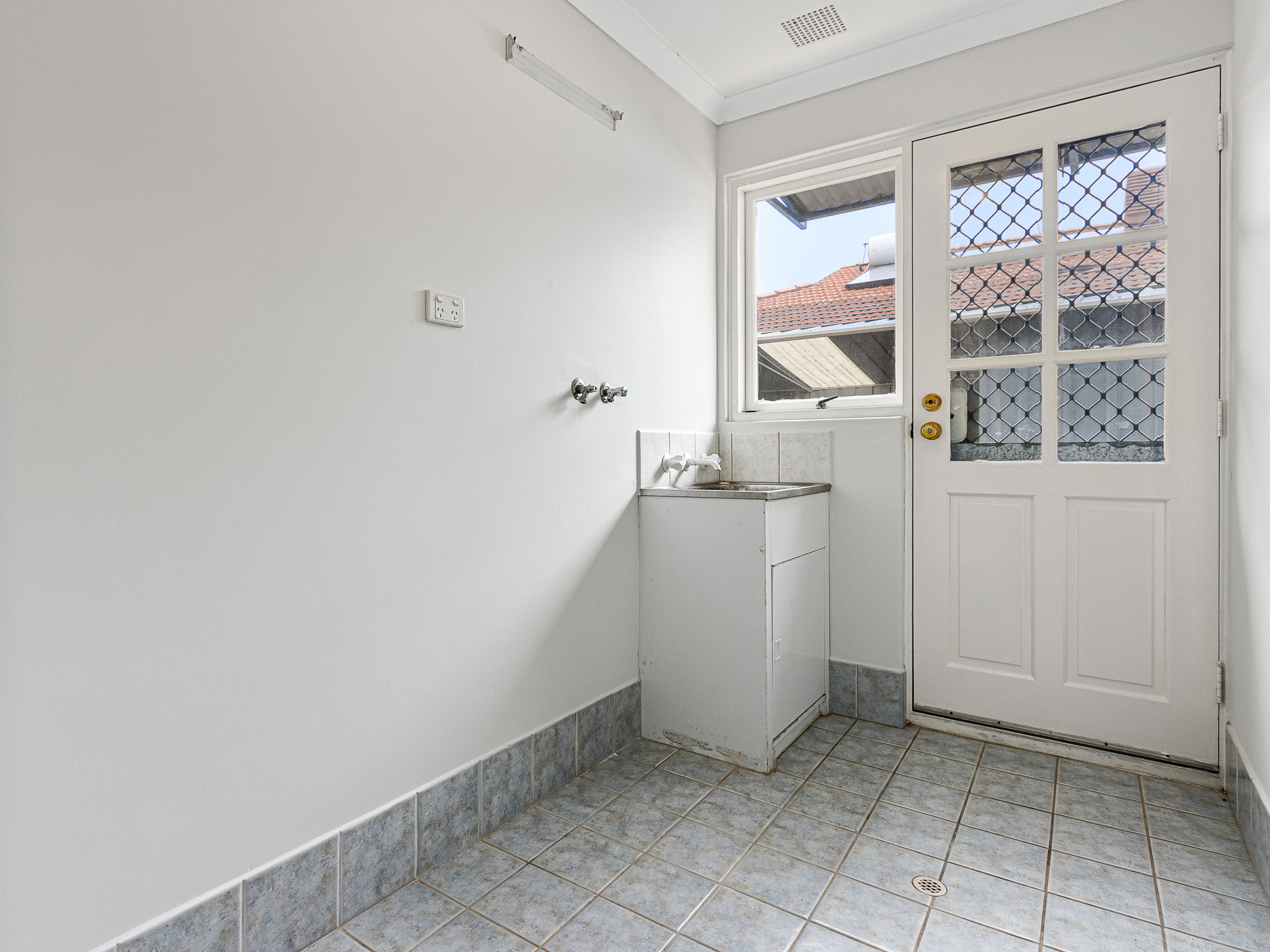 20 Daley Court, ROCKINGHAM, WA 6168 AUS