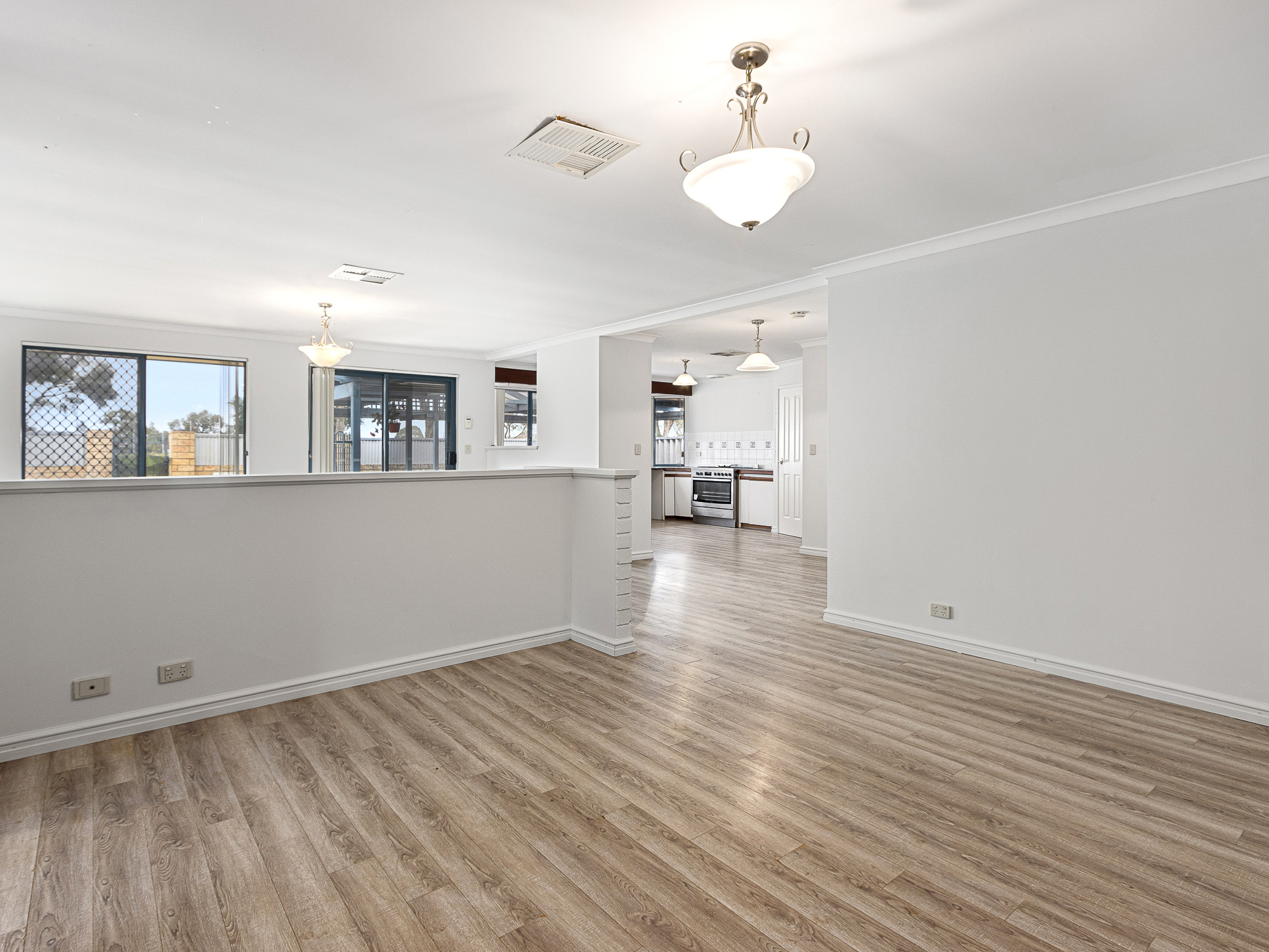 20 Daley Court, ROCKINGHAM, WA 6168 AUS